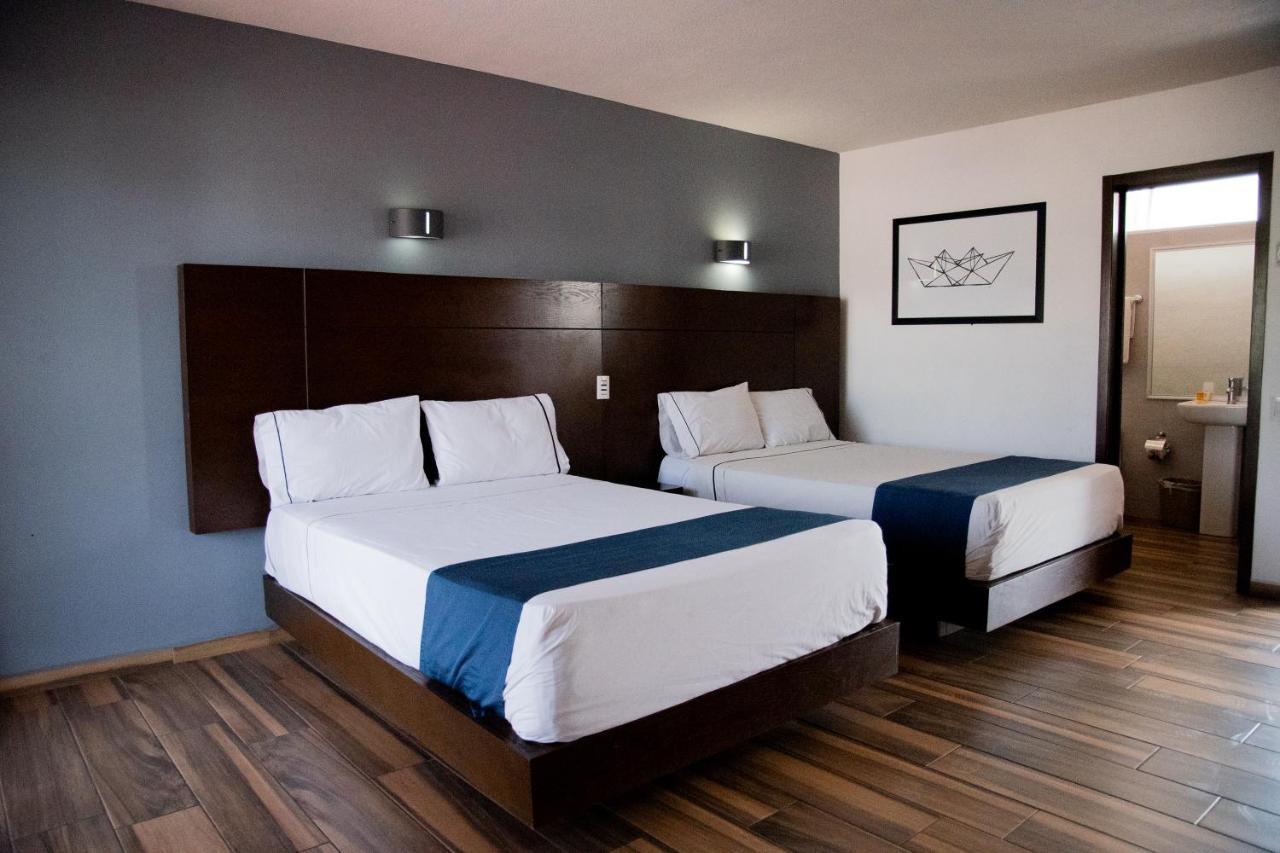 Hotel Expo Plaza Business And Family Guadalajara 萨波潘 外观 照片