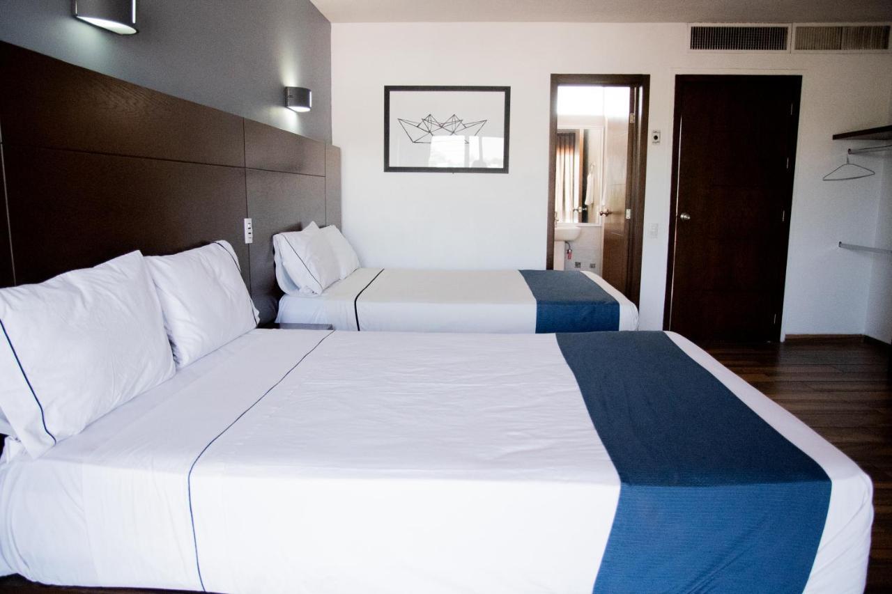 Hotel Expo Plaza Business And Family Guadalajara 萨波潘 外观 照片