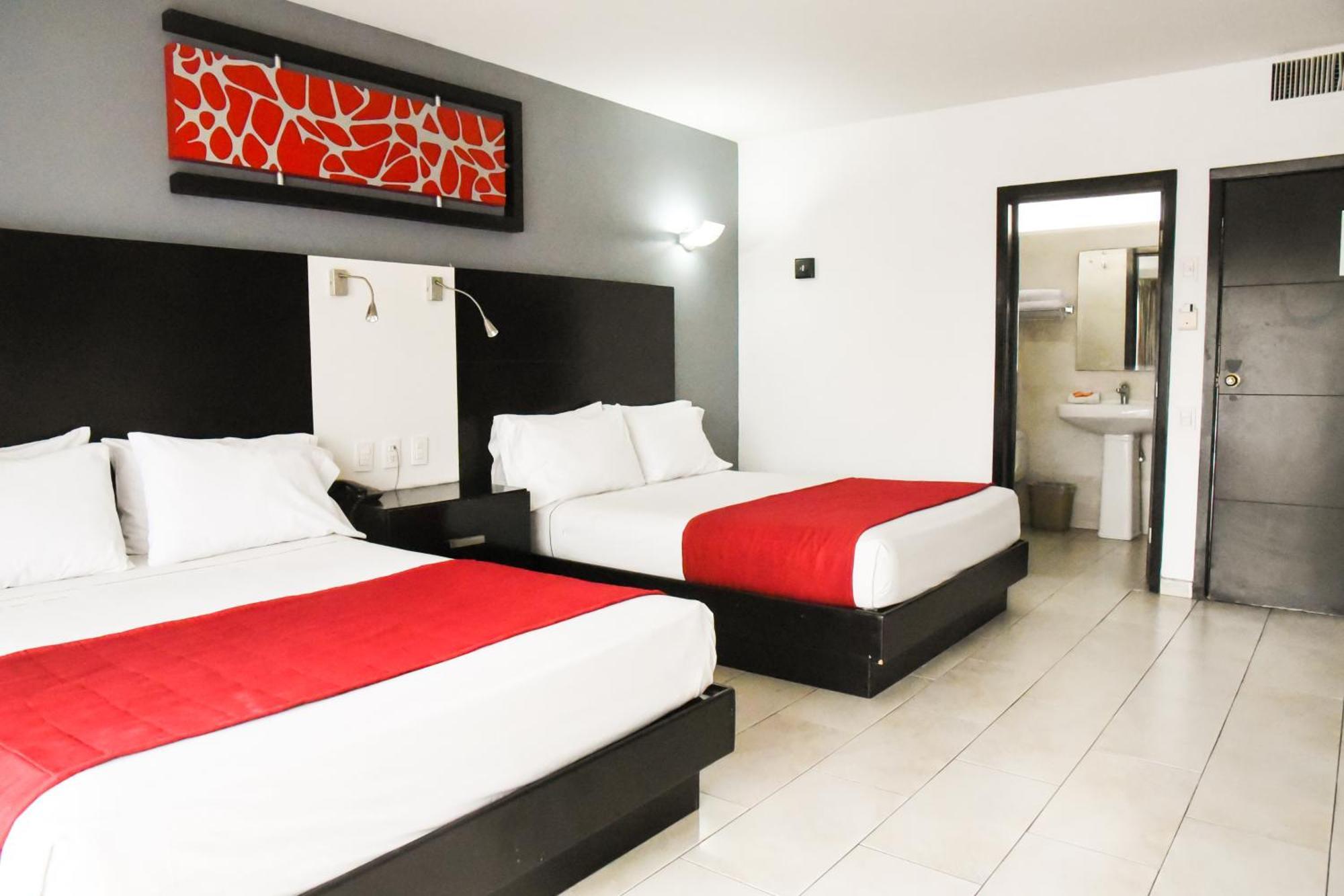 Hotel Expo Plaza Business And Family Guadalajara 萨波潘 外观 照片