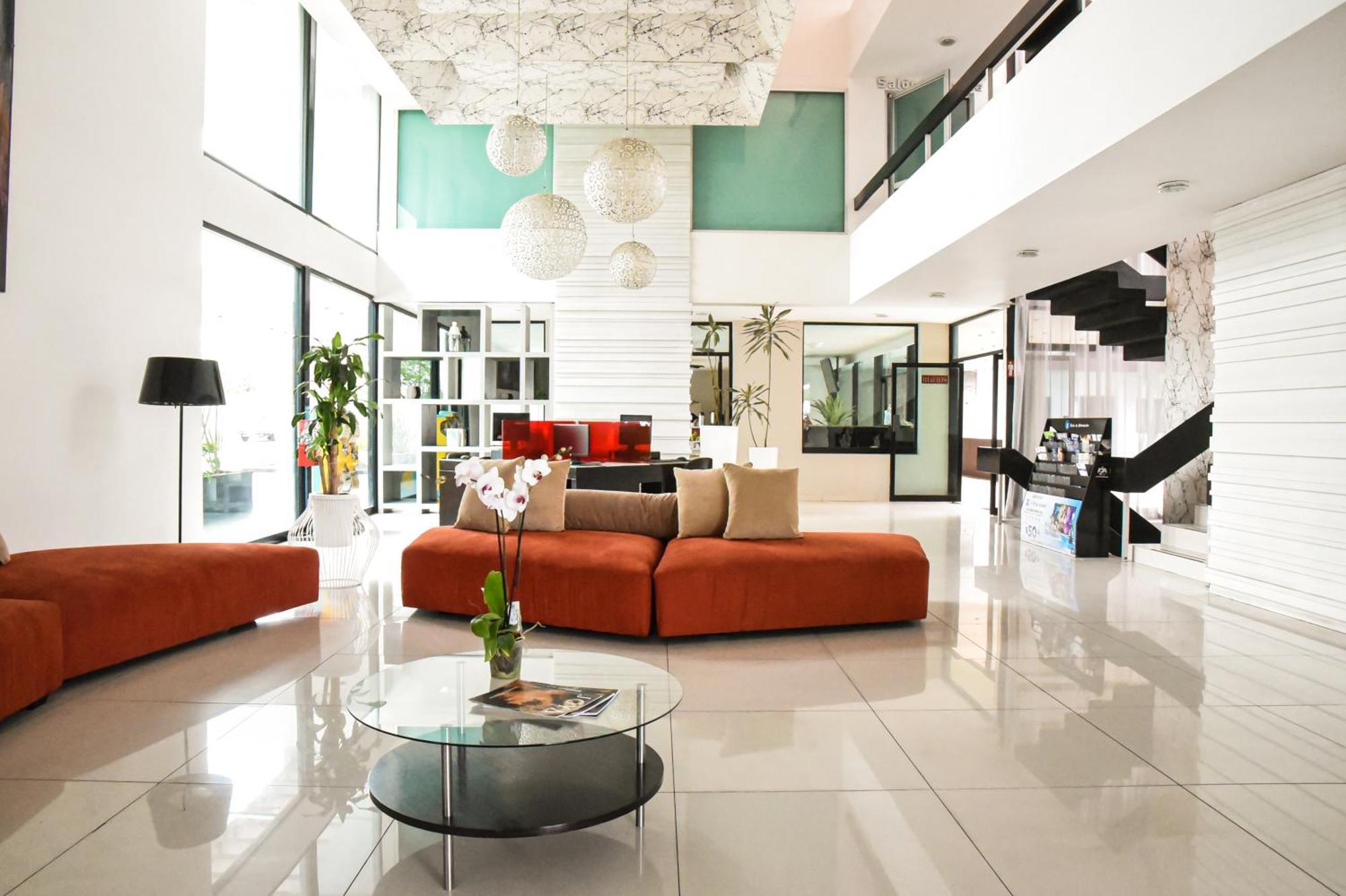 Hotel Expo Plaza Business And Family Guadalajara 萨波潘 外观 照片